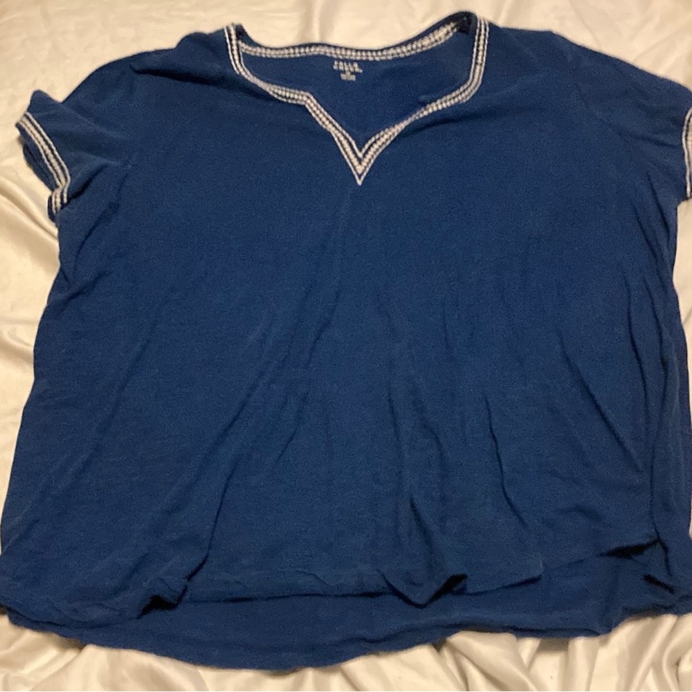 Falls Creek V Neck 1X 100% cotton T-shirt in blue with embroidered details